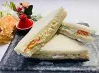 Coleslaw Sandwich